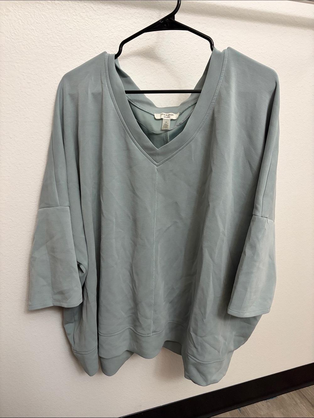 Cable & Gauge Sage Green V-Neck Oversized Sweatshirt